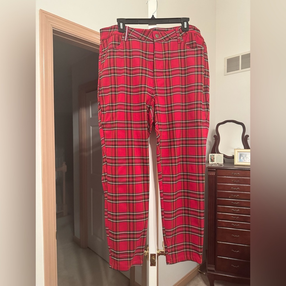 Tommy Hilfiger Women’s Tartan Plaid Trouser
